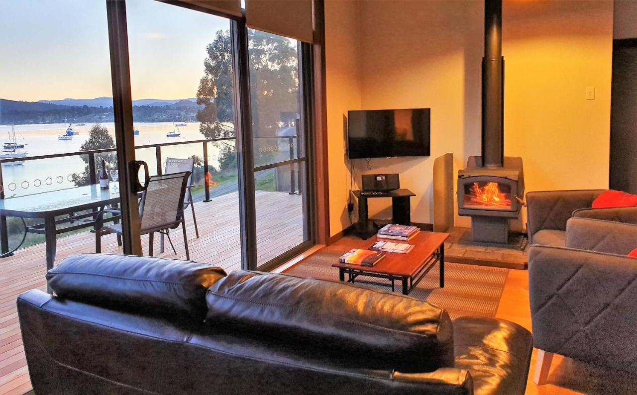 The Beach House- Private Jacuzzi And Wood Fire! Dover Exterior foto